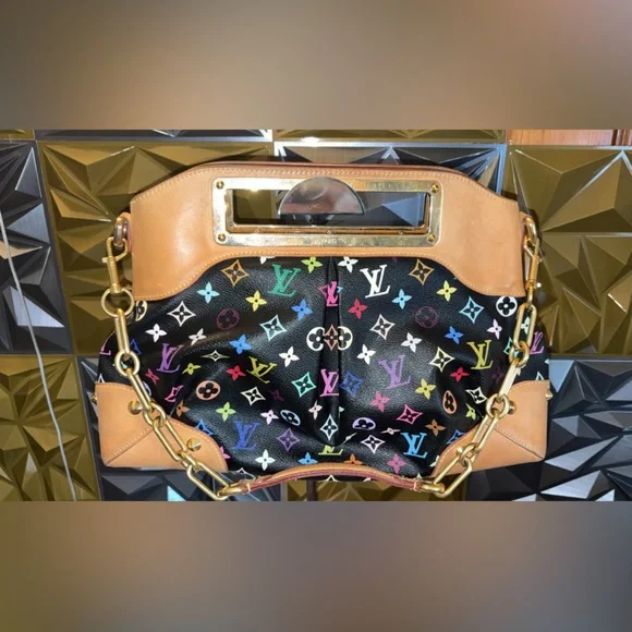 EUC💕 Louis Vuitton Black Murakami Monogram Shoulder Bag - Picture 3 of 5